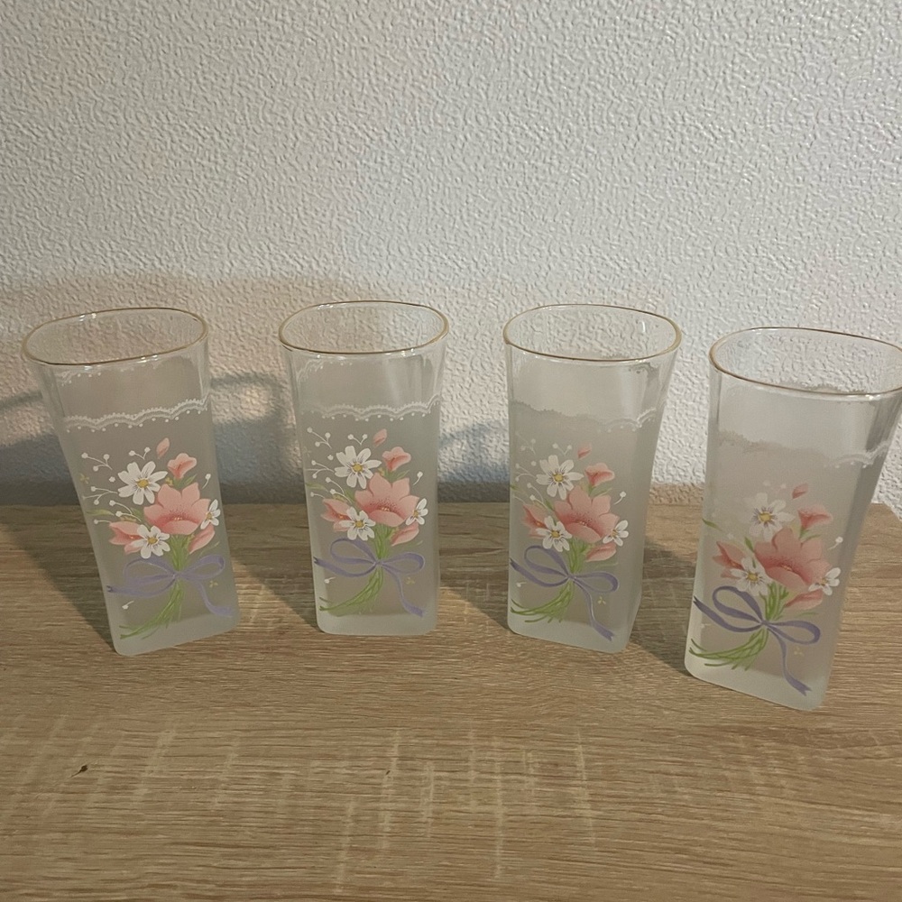 Floral Glass Tumblers Set